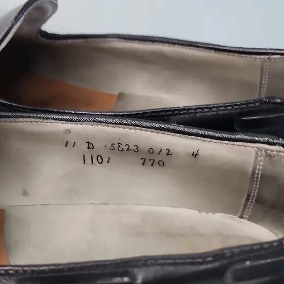Brooks Brothers Black Leather Tassel Loafers Size 11