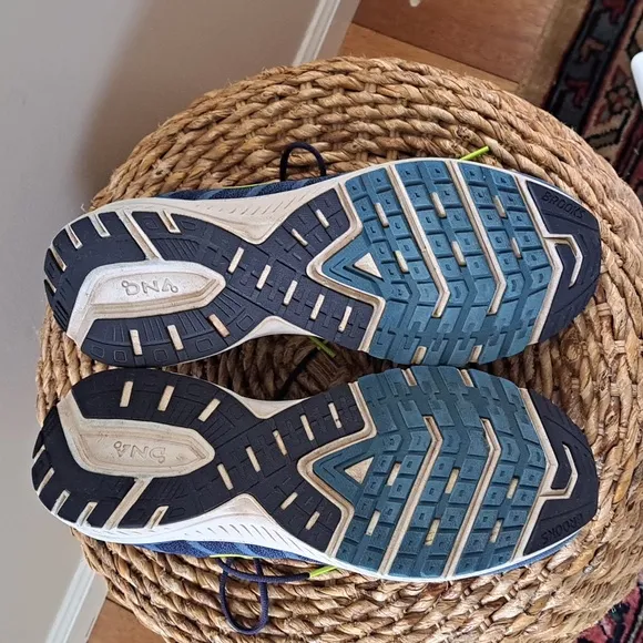 Brooks Mens Ravena‎ 10 Running/Training Sneakers Blue Knit/Yellow Swish Size 12