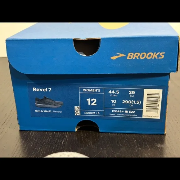Brooks Revel 7 Running Shoes Sneakers Lavender/Black Womans Size 12