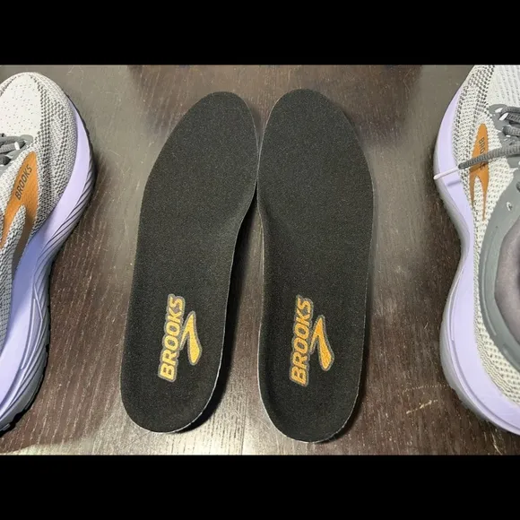 Brooks Revel 7 Running Shoes Sneakers Lavender/Black Womans Size 12