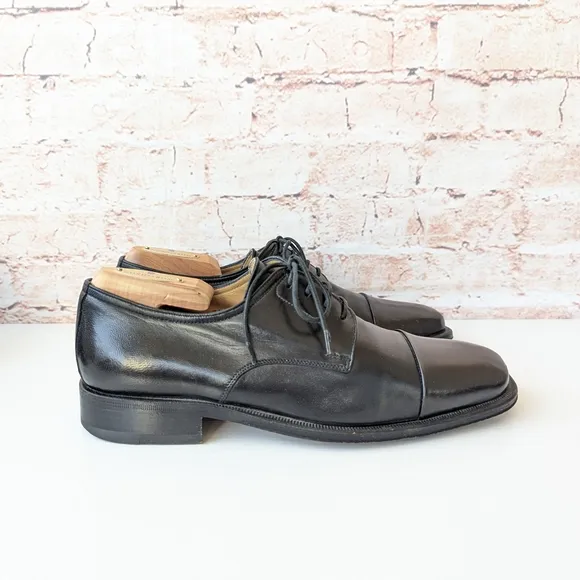 Bruno Magli Black Leather Loafers Slip-Ons