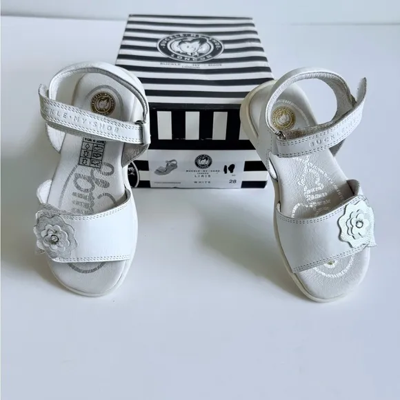 Buckle My Shoe Liris White Floral Embroidered Sandals Silver Leather London New