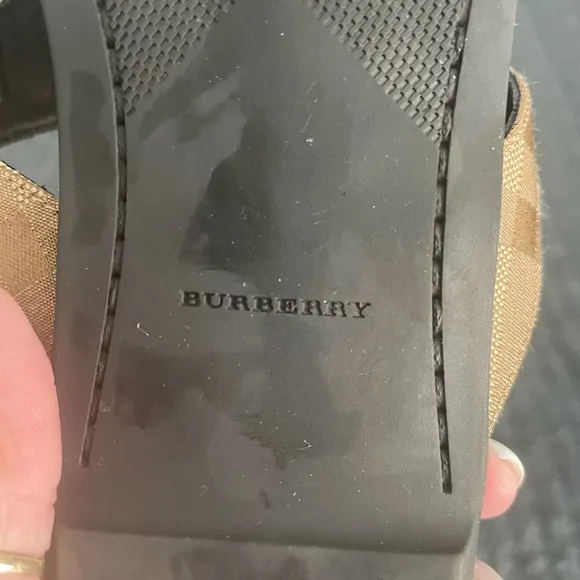 Burberry Tan Sandals with Metal Logo and Textured Footbed
