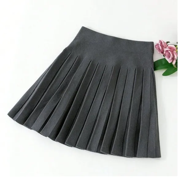 Burgundy / gray / brown knit sweater pleated mini skirt