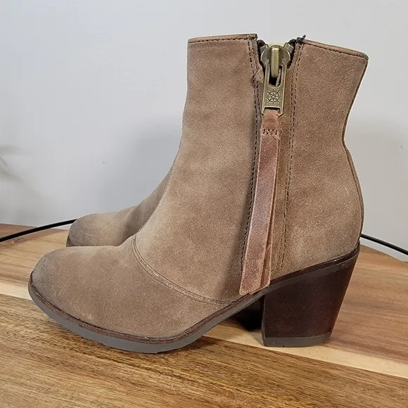 Bussola Riakiavik Distressed Burnished toes Suede Boots Size 35