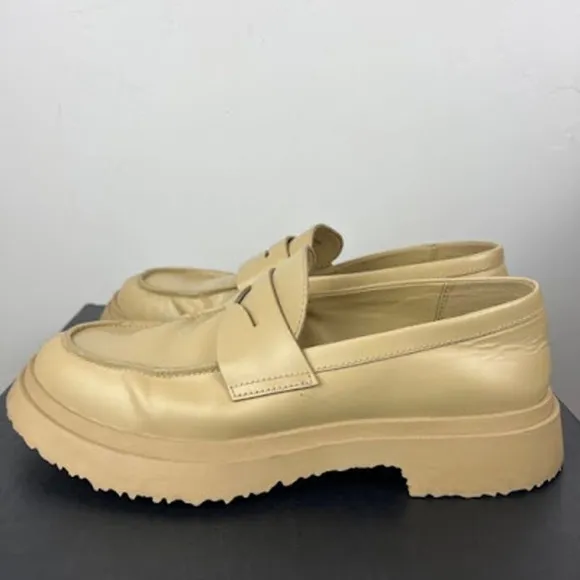 Camper Beige Walden Formal slip on loafers Mens size 41 US: 8 Womens: 9.5