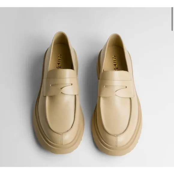 Camper Beige Walden Formal slip on loafers Mens size 41 US: 8 Womens: 9.5
