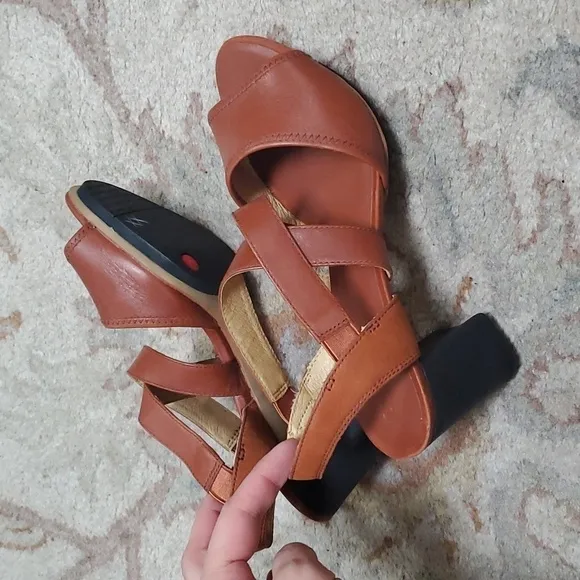 Camper Myriam tan heeled sandals