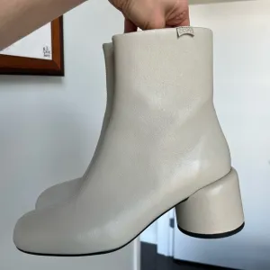 Camper Niki Ankle Boots