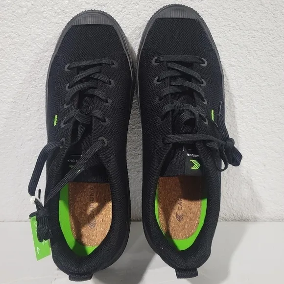 Cariuma IBI Low All Black Knit Sneaker NIB Unisex