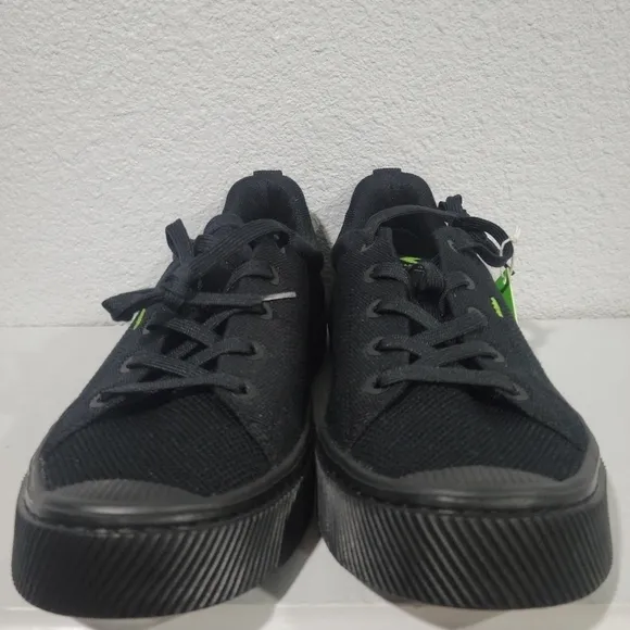 Cariuma IBI Low All Black Knit Sneaker NIB Unisex