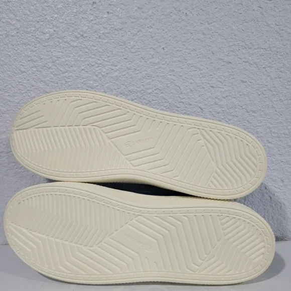 Cariuma IBI Low Mineral Blue Knit Sneaker New in Box