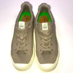 Cariuma IBI Low Sand Knit Sneakers size 11.5