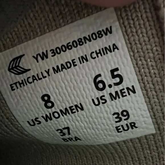 Cariuma Sand Knit IBI Low Sneakers