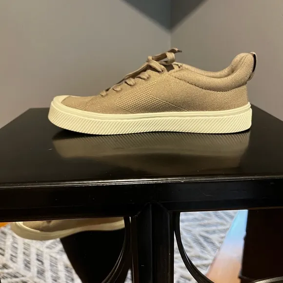 Cariuma Sand Knit IBI Low Sneakers