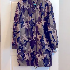 🆕Casual Lightweight Camouflage Zip-up Windbreaker Jacket w/Adjustable Bottom
