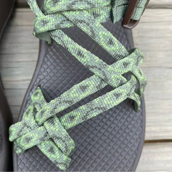 Chaco ZX2 Unaweep Crop Circles Sandals size 8