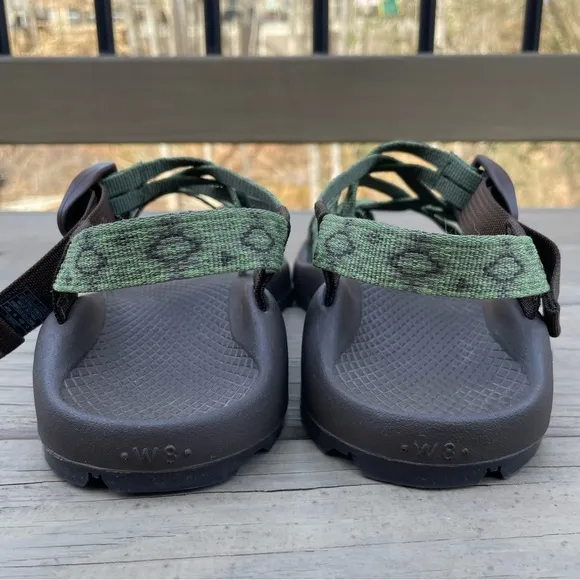 Chaco ZX2 Unaweep Crop Circles Sandals size 8