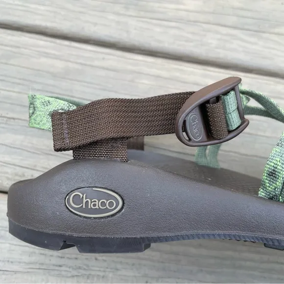 Chaco ZX2 Unaweep Crop Circles Sandals size 8