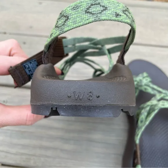 Chaco ZX2 Unaweep Crop Circles Sandals size 8