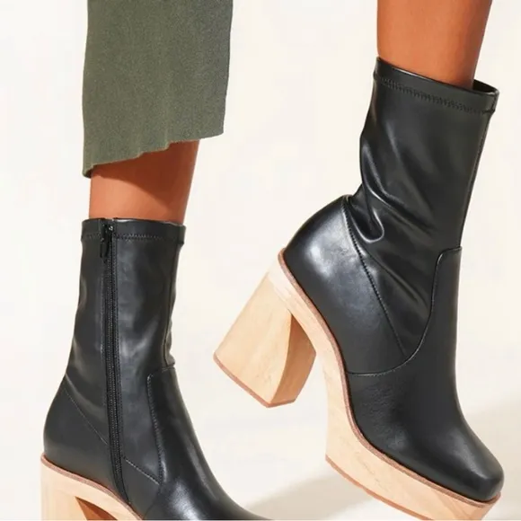 Charlotte Stone Stina Boots | Size: US8