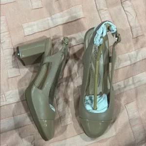 Clark’s Bayla Joy Beige Leather Block Slingback Heel