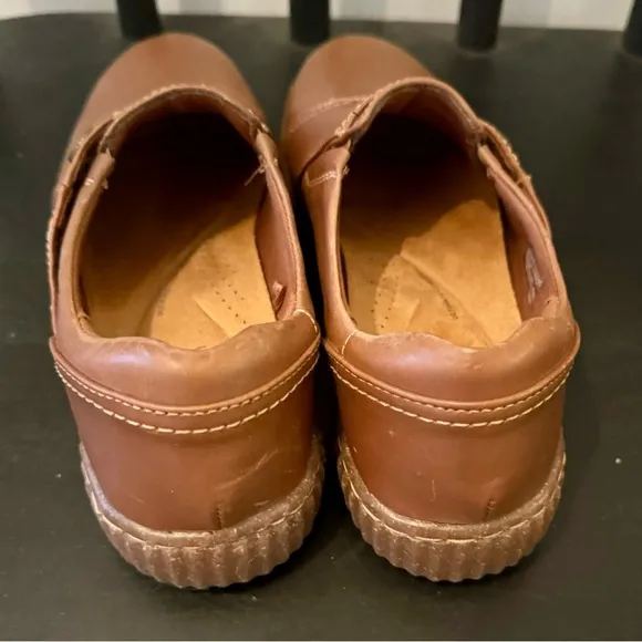Clarks Collection Caroline Pearl Women's Brown Leather Slip-On Loafer NWT Size 9