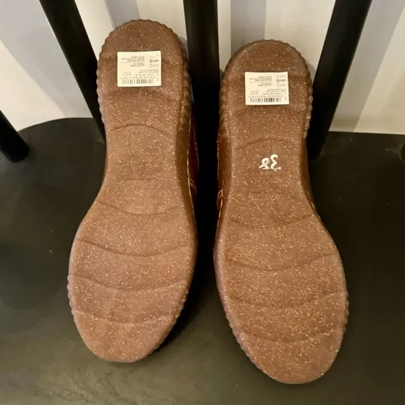 Clarks Collection Caroline Pearl Women's Brown Leather Slip-On Loafer NWT Size 9