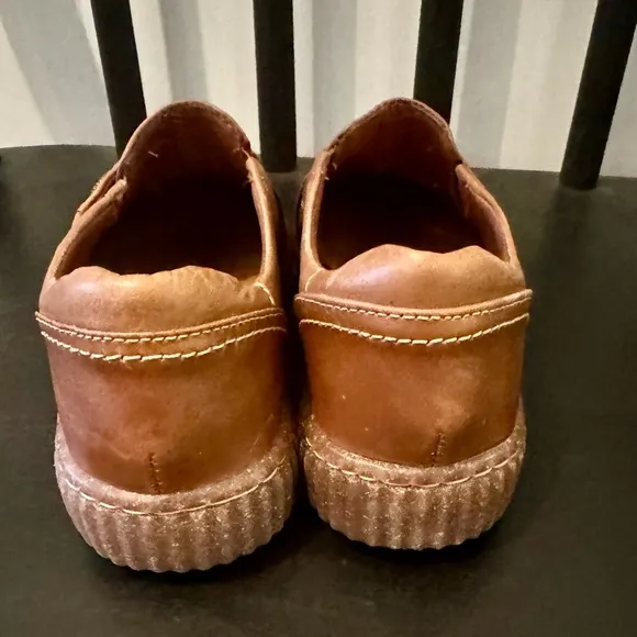 Clarks Collection Caroline Pearl Women's Brown Leather Slip-On Loafer Size 7.5