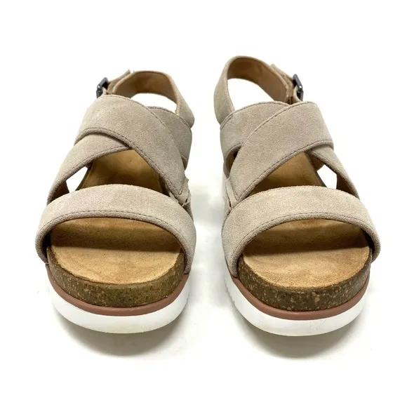 Clarks Lizby Cross Platform Sandals Sand Suede