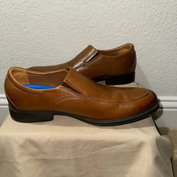 CLARKS Men’s Whiddon Step Dark TanLeather Slip-on Loafer 9.5M