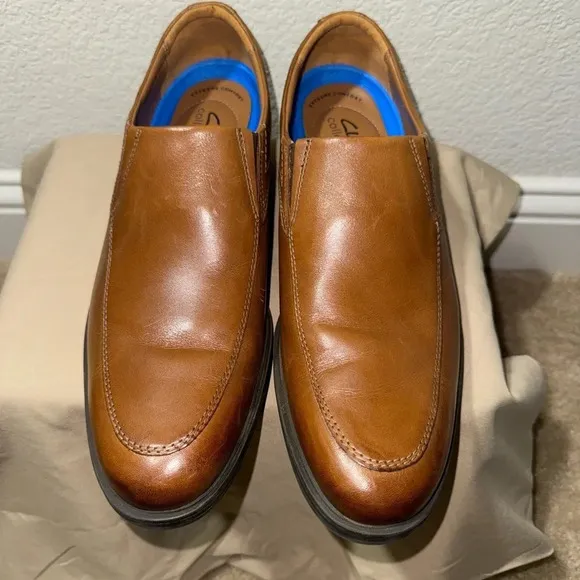 CLARKS Men’s Whiddon Step Dark TanLeather Slip-on Loafer 9.5M