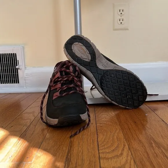 Clarks Wave Walk waterproof sneakers