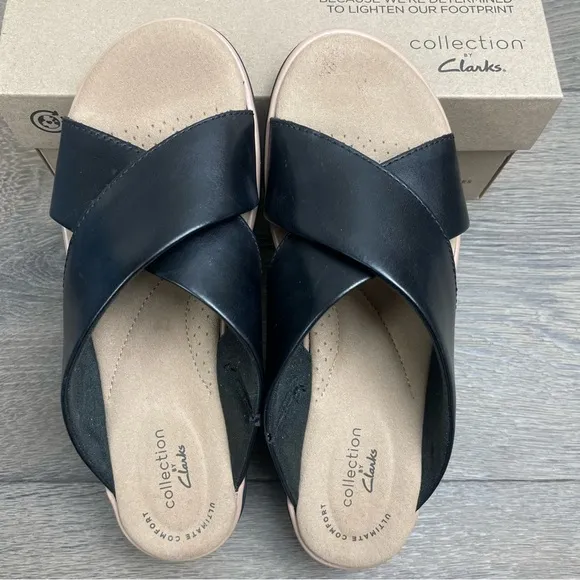 Clarks Womens Jillian Gem Faux Leather Slip On Wedge Sandals  size 6M