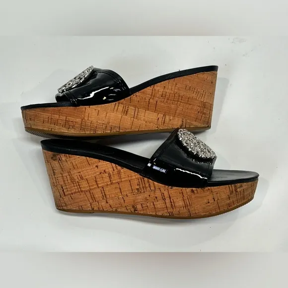 COACH Black‎ patent leather platform slides size 6.
