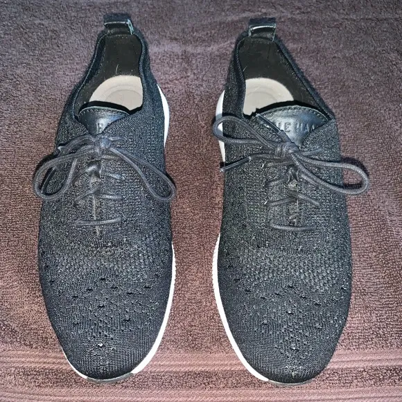 Coke Haan Women’s 2.Zerogrand Stitchlite Wingtip Oxford Sneaker Black - Size 6B
