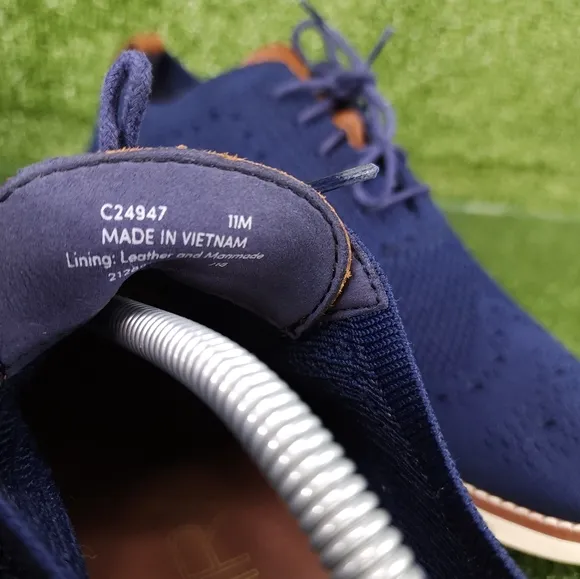 Cole Haan Men Zerogrand Stitchlite Oxford Size 11 Navy Knit Sneaker Wingtip Shoe