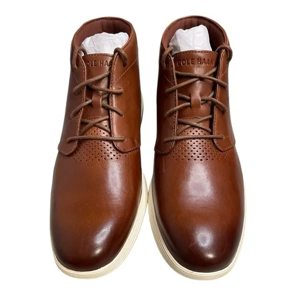 Cole Haan Mens Grand Tour sz 8 M Chukka Boots Woodbury and Ivory Soles NWOB