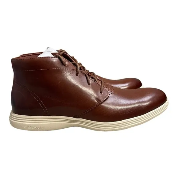 Cole Haan Mens Grand Tour sz 8 M Chukka Boots Woodbury and Ivory Soles NWOB