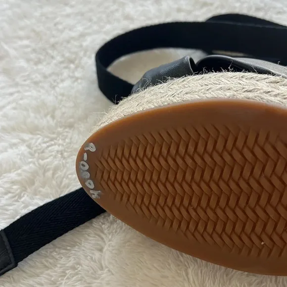 Cole Haan Sz 8.5 Cloudfeel Hampton Leather Top Knot Espadrille Wedge Sandals NEW