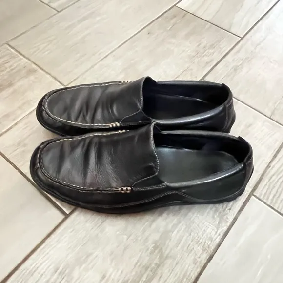 Cole Haan Tucker venetian loafer.Black 11.5M EC Sport-inspired dress loafers