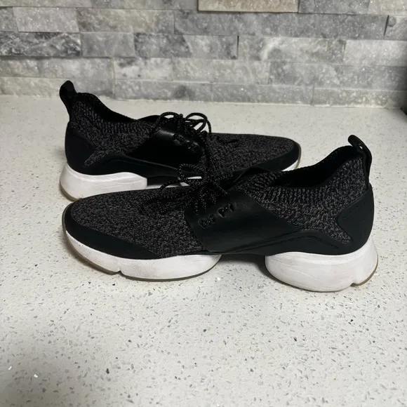 Cole Haan Women’s Zerogrand Motion All Day Trainer Sneakers Size 8B Black White