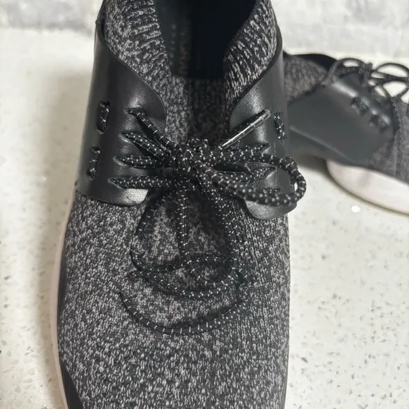 Cole Haan Women’s Zerogrand Motion All Day Trainer Sneakers Size 8B Black White