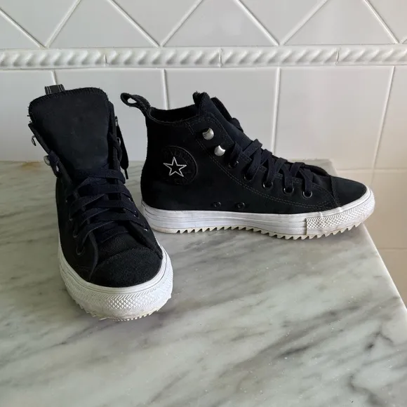 Converse Hiker Black and White All Star Chuck Taylor