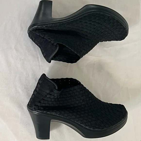 Corkys Women’s Stretch Woven Hot Slip On Bootie Black Size 8 Cuban Heel 3” Ankle