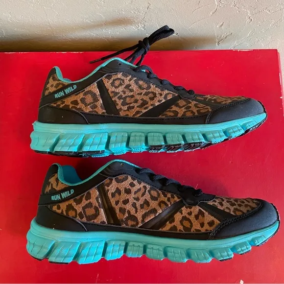 Crazy Train Leopard Turquoise Blue Black Tennis Shoes Lace Up Size 9 Sneakers