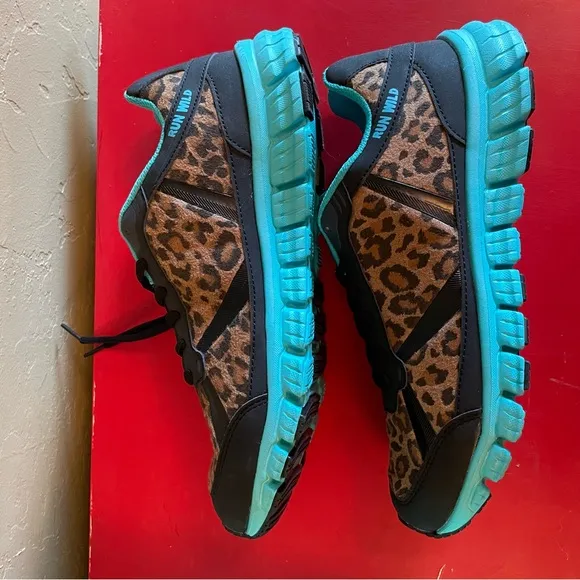 Crazy Train Leopard Turquoise Blue Black Tennis Shoes Lace Up Size 9 Sneakers