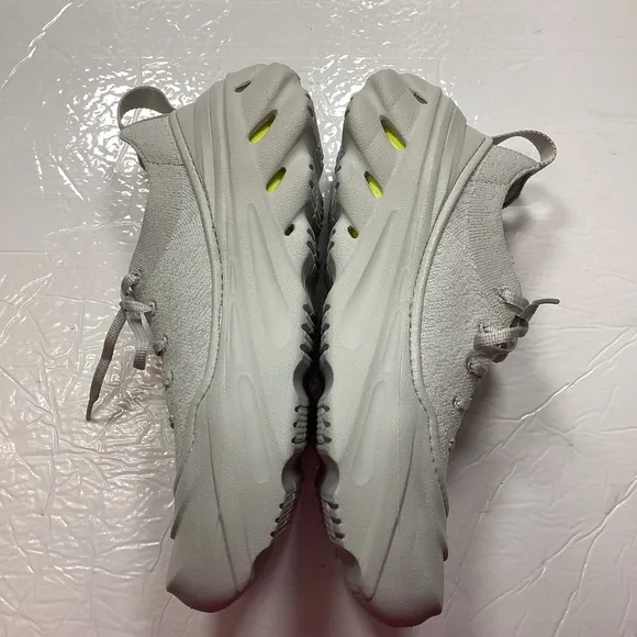 Crocs man’s light gray sneakers size 9
