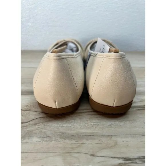 Croft &amp; Barrow Ortholite Women Beige Flats Loafers Comfort Foam Insoles Size 8MS