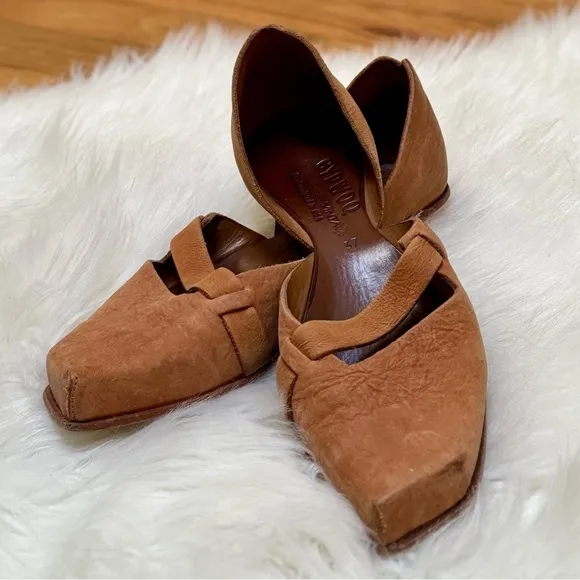 Cydwoq Vintage Pedestal Wooden Heel Sandals